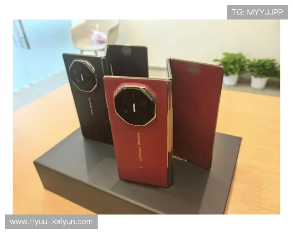 华为Mate XT全面升级体验折叠屏旗舰引领未来智能潮流 华为Mate XT全面升级体验折叠屏旗舰引领未来智能潮流